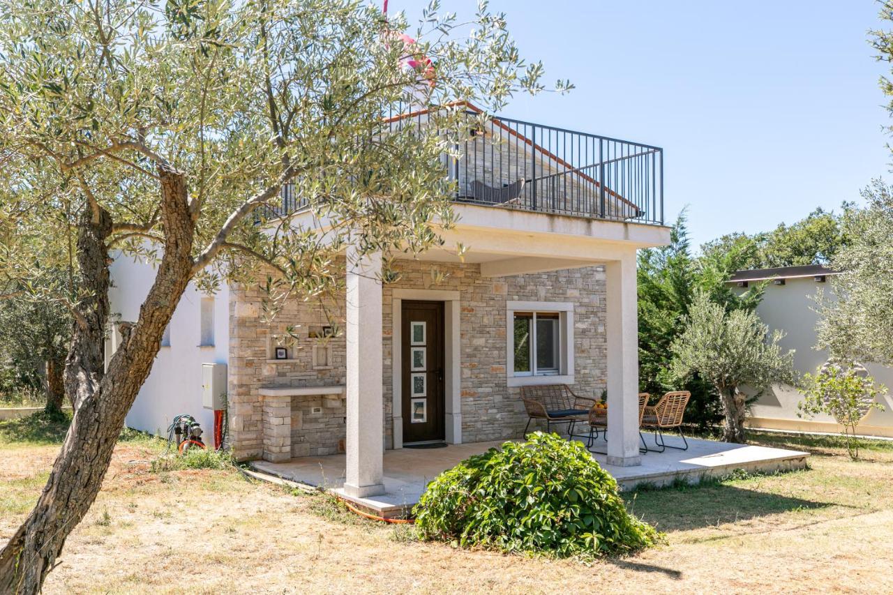 Val Villa Peroj Exterior photo